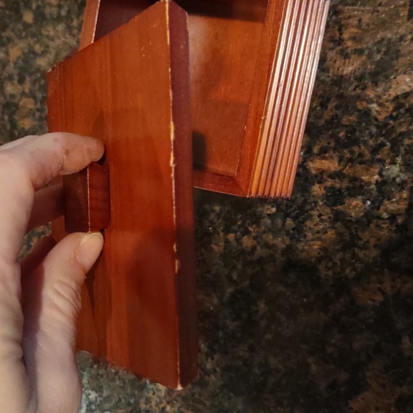 Cherry wood storage box - Picture 3 of 10